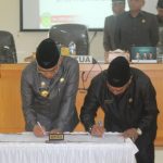 Bupati Lutim serahkan Ranperda APBD Perubahan 2017 ke DPRD