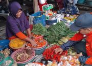 Pastikan Harga terkendali PJ Bupati Junaedi kunjungi Pasar Tamanroya Jeneponto