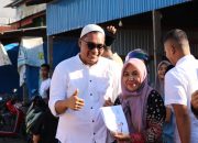 Kadin Morut Bagi Voucher Buka Puasa Gratis di Pasar Ramadan Kolonodale