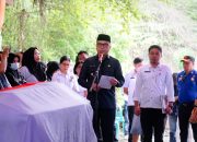 Bupati Delis Lepas Jenazah Bernadus Tansala