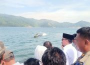 Deklarasi di Tanggul Pelangi Kodal, Delis Djira Disambut Puluhan Perahu Nelayan