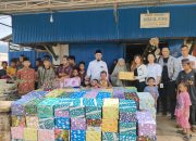 Jelang Natal, PT GNI Bagikan Bingkisan dan Sembako