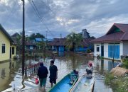 Pilu, Warga Desa Onepute Jalani Ibadah Puasa Ditengah Kepungan Banjir