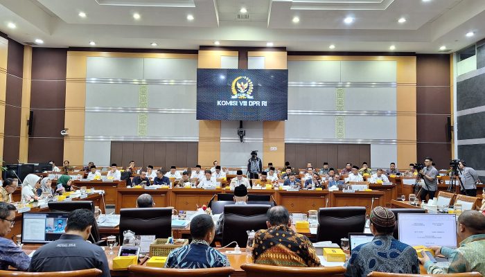 RDP dengan Komisi VIII DPR RI, Kakanwil Kemenag Sulsel Tegaskan Embarkasi Makassar Siap Layani Jemaah Haji