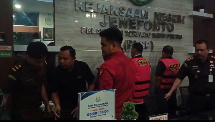 Baru Diperiksa Soal Pengandaan Soal Langsung Ditersangkakan