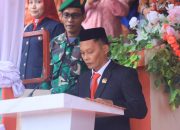 Jihadin Peruge Bacakan Teks Proklamasi Pada Peringatan Hari Kemerdekaan RI ke-80 di Kecamatan Nuha