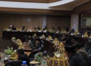 Wabup Puspa Hadiri Paripurna Pemandangan Umum Fraksi DPRD Lutim Terhadap Tiga Ranperda