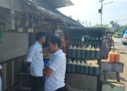 Jawab Keluhan Mahalnya Harga Bensin Eceran: Disdagkop Lutim Turun Sidak, Begini Hasilnya