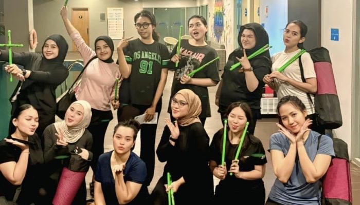 Kartini Bugar Dengan Pound Fit Di Vasaka Hotel