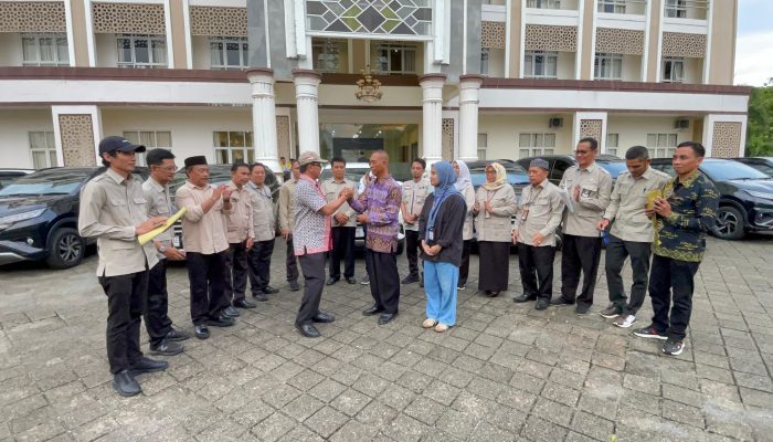 Kanwil Kemenhaj Serahkan Kendaraan Operasional Ke Kantor Kemenhaj Kabupaten