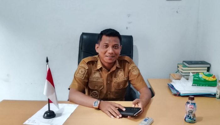 Pemdes Ussu Terima Bantuan Dana dari PT PUL untuk Pembangunan Fasilitas Olahraga
