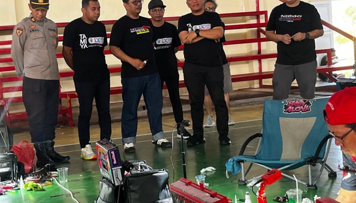 Bupati Irwan Kepincut Lomba Pro Mini 4WD, Tertawa saat Mobil Keluar dari Lintasan