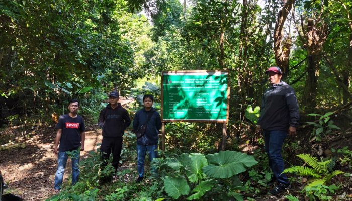Dosen Fakultas Kehutanan Unhas Menstimulasi Monev Persetujuan Perhutanan Sosial di Selayar
