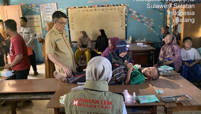 Dinas Kesehatan Jeneponto Apresiasi dan Berpartisipasi Khitanan Massal Gratis Wahda Islamiyah