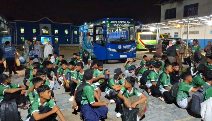 Difasilitasi Bupati Irwan Berangkat ke Makassar, Tim Marching Band Ponpes Lauwo Berhasil Sabet Juara 1