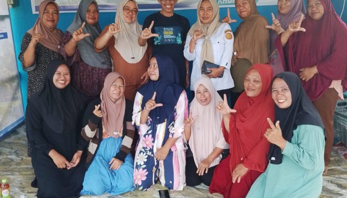 PLN Salurkan Bantuan Rp100 Juta untuk Kelompok Tani Perempuan di Luwu Timur