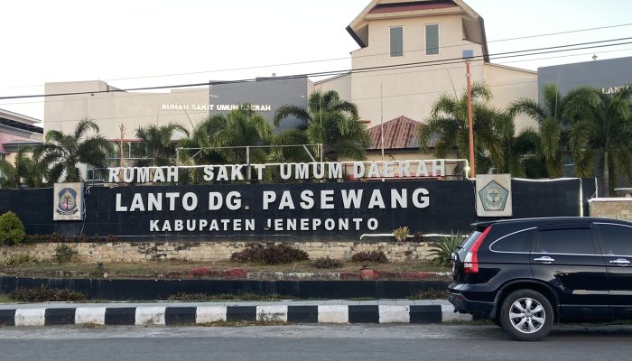 Plt RSUD Lanto Minta Perawat Melayani Dengan Ramah dan Tersenyum