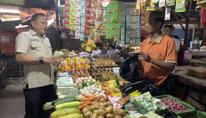 Dukung Pemkot Makassar, PD Pasar Wajibkan Pedagang Pilah Sampah Organik dan Plastik