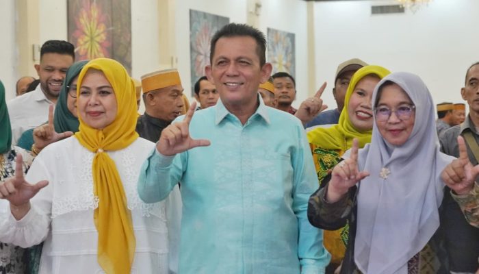 Bersama Gubernur, Bupati Ibas Jalan Santai “Anti Mager” di HUT Torut ‎