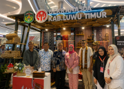 Bupati Luwu Timur Tinjau Stand Dekranasda, Dorong UMKM Tembus Pasar Lebih Luas