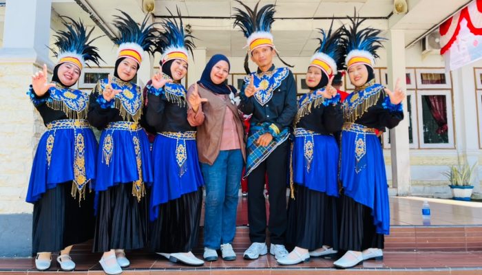 Meriahkan HUT RI ke-81, Pemdes Pasi-Pasi Tampil Semarak di Lomba Sambung Lirik