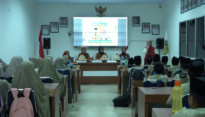 Kadis Kominfo-SP Apresiasi Pembinaan Public Speaking Sejak Dini SD IT Insan Rabbani