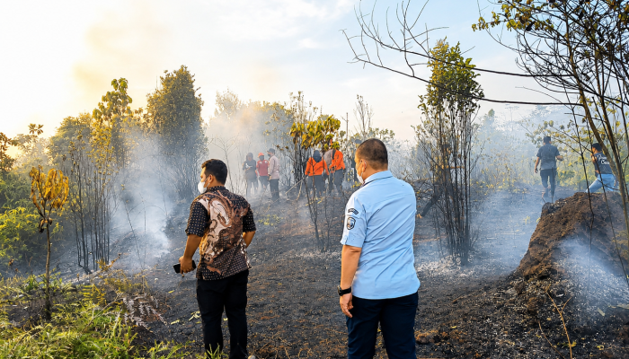 Karhutla di Puncak Indah, Bupati Irwan Turun Tangan