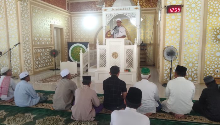 Sholat Istisqa’ Berlangsung di Masjid Babul Khair Puncak Indah, Masyarakat Memohon Turunnya Hujan