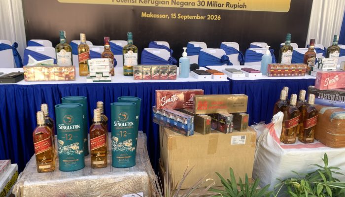 Bea Cukai Makassar Musnahkan Jutaan Batang Rokok Ilegal dan Puluhan Iphone