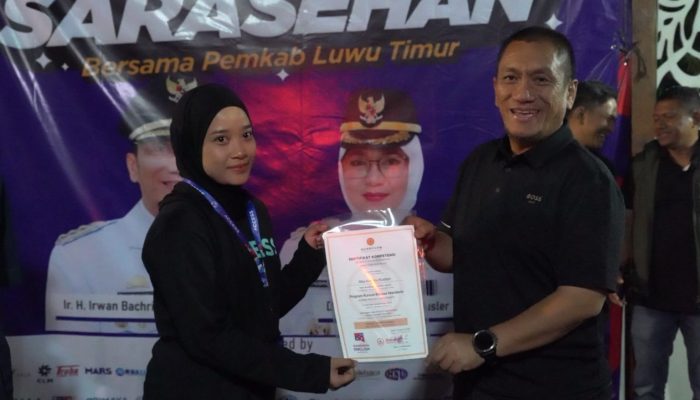 Sarasehan Mandalish di Pare, Bupati Irwan Uji Kemampuan Bahasa Mandarin Inggris Peserta