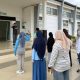 Semangat Kebersamaan, Kadis PMD Turun Langsung Bersihkan Lingkungan Kantor Setiap Jumat