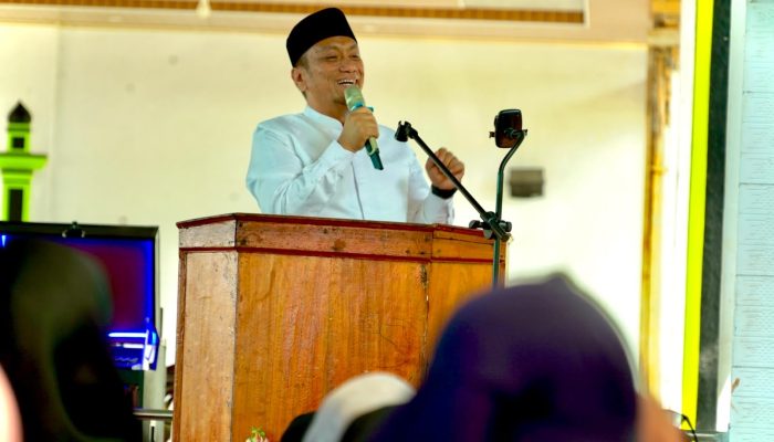 Hadiri Milad Ponpes Uswatun Hasanah, Bupati Ajak Sukseskan Pejuang Subuh hingga Berikan Kado Spesial