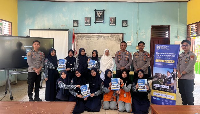 Polres Luwu Timur Sosialisasikan SMA Kemala Taruna Bhayangkara: 4 Pelajar Berprestasi Dapat Jalur Undangan