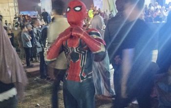 Semarak Harkopnas ke-79, Muncul Sosok Berkostum Spiderman Curi Perhatian di Lapangan Iniaku