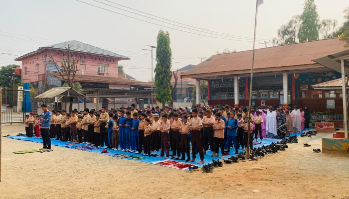 Tanamkan Karakter Religius, SDN 271 Apundi Rutin Gelar Sholat Dhuha Berjamaah