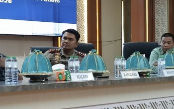 Kapolres Luwu Timur Hadiri Pemaparan Hasil Uji Coba Demplot Padi di Lahan Terdampak Kebocoran Pipa Minyak