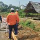 Drainase di Km 6 Poros Sorowako Diduga Tak Tuntas, Warga Khawatir Lumpur Masuk Rumah