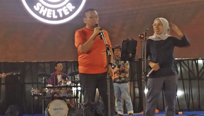 Semarakkan Expo Harkopnas ke-79, Bupati Irwan Bachri Syam Nyanyikan Lagu “Akhirnya Ku Menemukanmu” di Panggung Expo Harkopnas Sorowako.