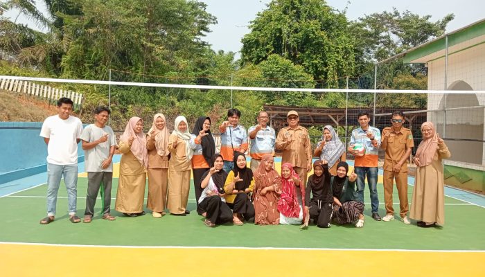 Desa Pasi-Pasi Resmikan Lapangan Voli, Dukungan PPM PT CLM untuk Masyarakat